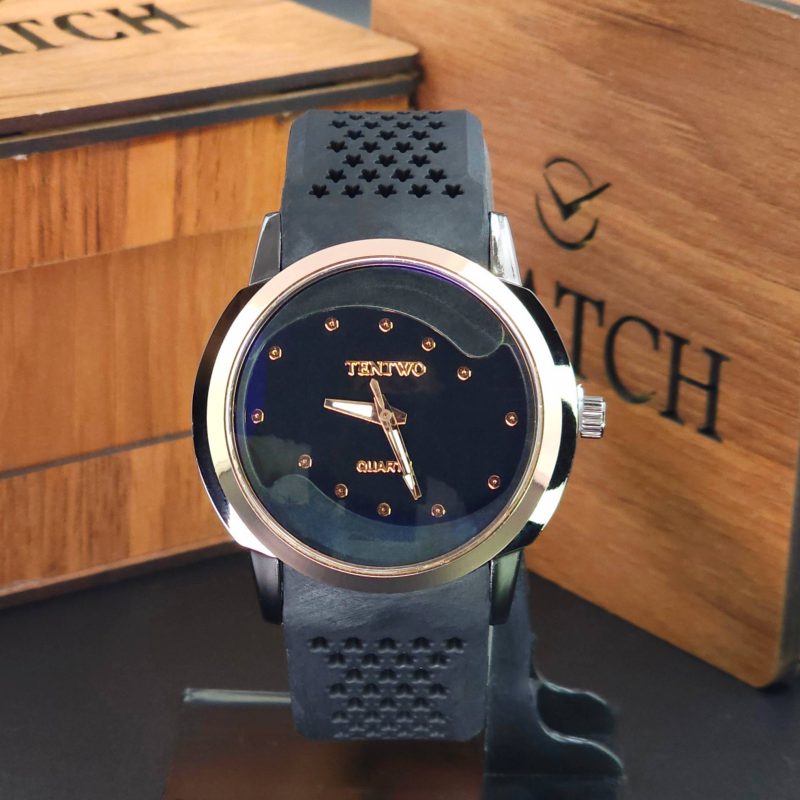 ساعت مچی مردانه تنتو Tentwo مدل 1518، با عقربه‌های شب‌نما