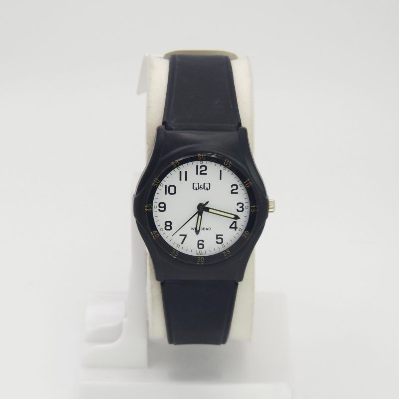 ساعت مچی مردانه کیو و کیو Q&Q موتور کوارتز ژاپن بدنه رزین